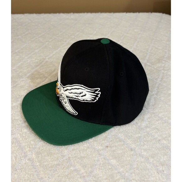 Mitchell & Ness Vintage Philadelphia Eagles Logo Embroidered SnapBack Hat - Picture 3 of 14